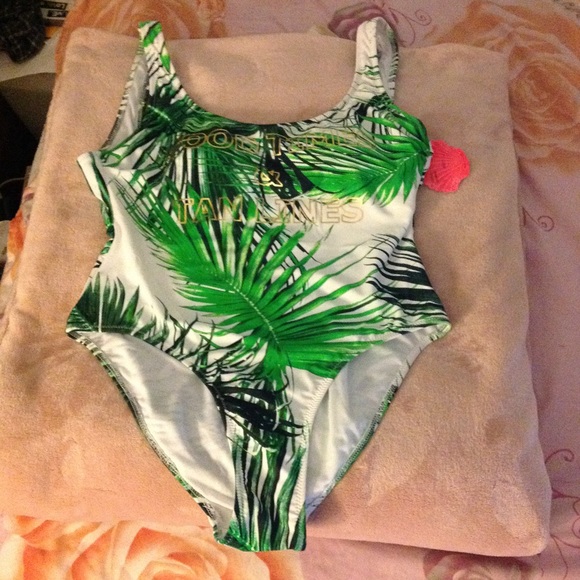 Other - Palm Tree print Good times &tan lines bathing suit